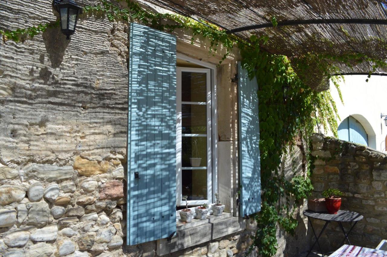 Ferme De Palumiane - Chambres Climatisees Visan Kültér fotó